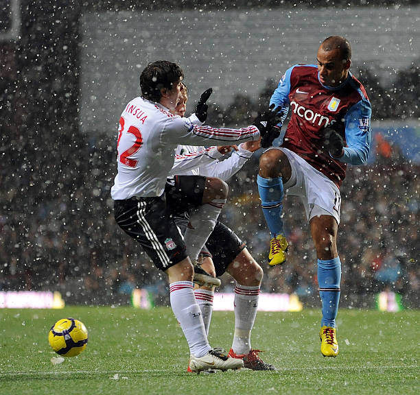 三镇外援图多列获得单刀机会，被刘殿座出击神勇化解！.