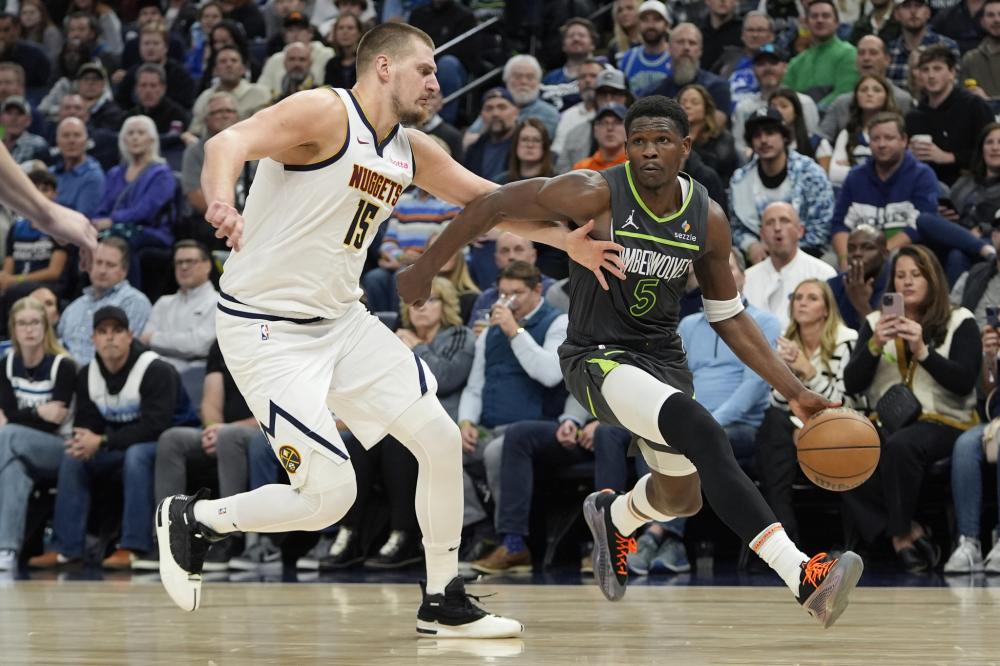 体坛名场面|唐佳丽夺冠后机场发声,一句话球迷感到心酸,贾秀全你脸红吗?.