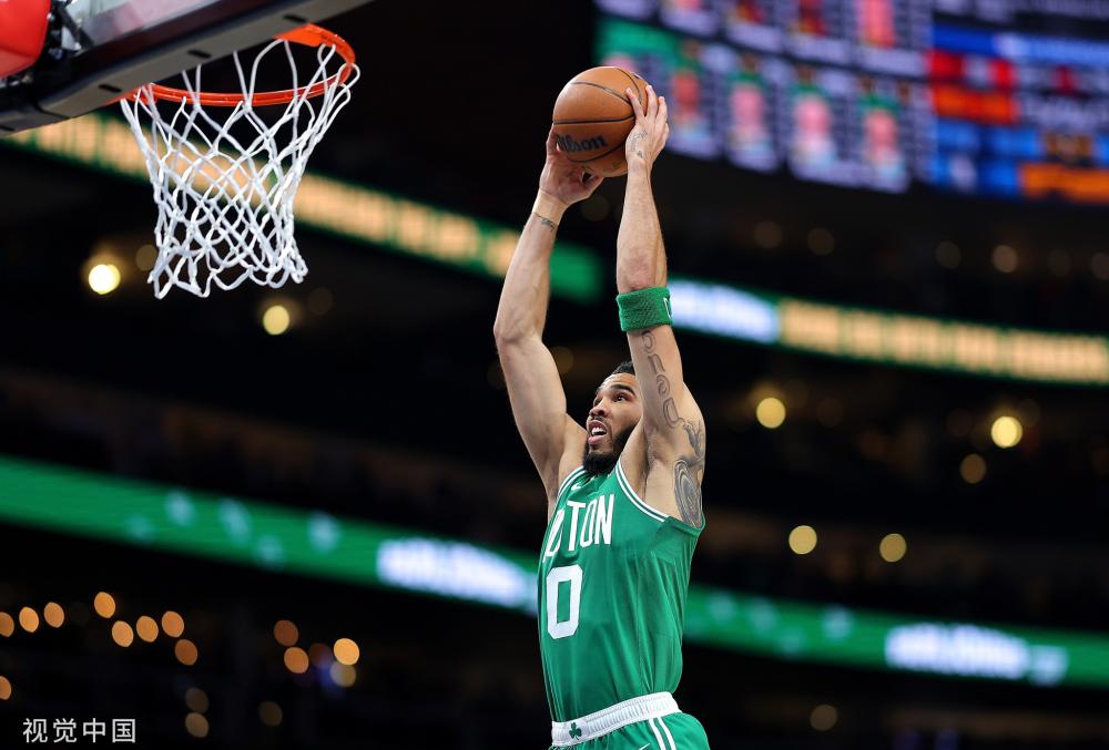 多的目光聚 多的目光聚