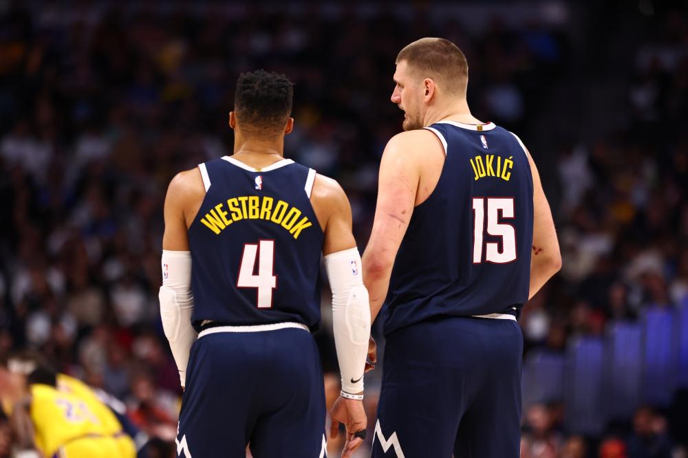 体育法专家：关于球员在罚点球时二次触球的规则被裁判错误应用了.