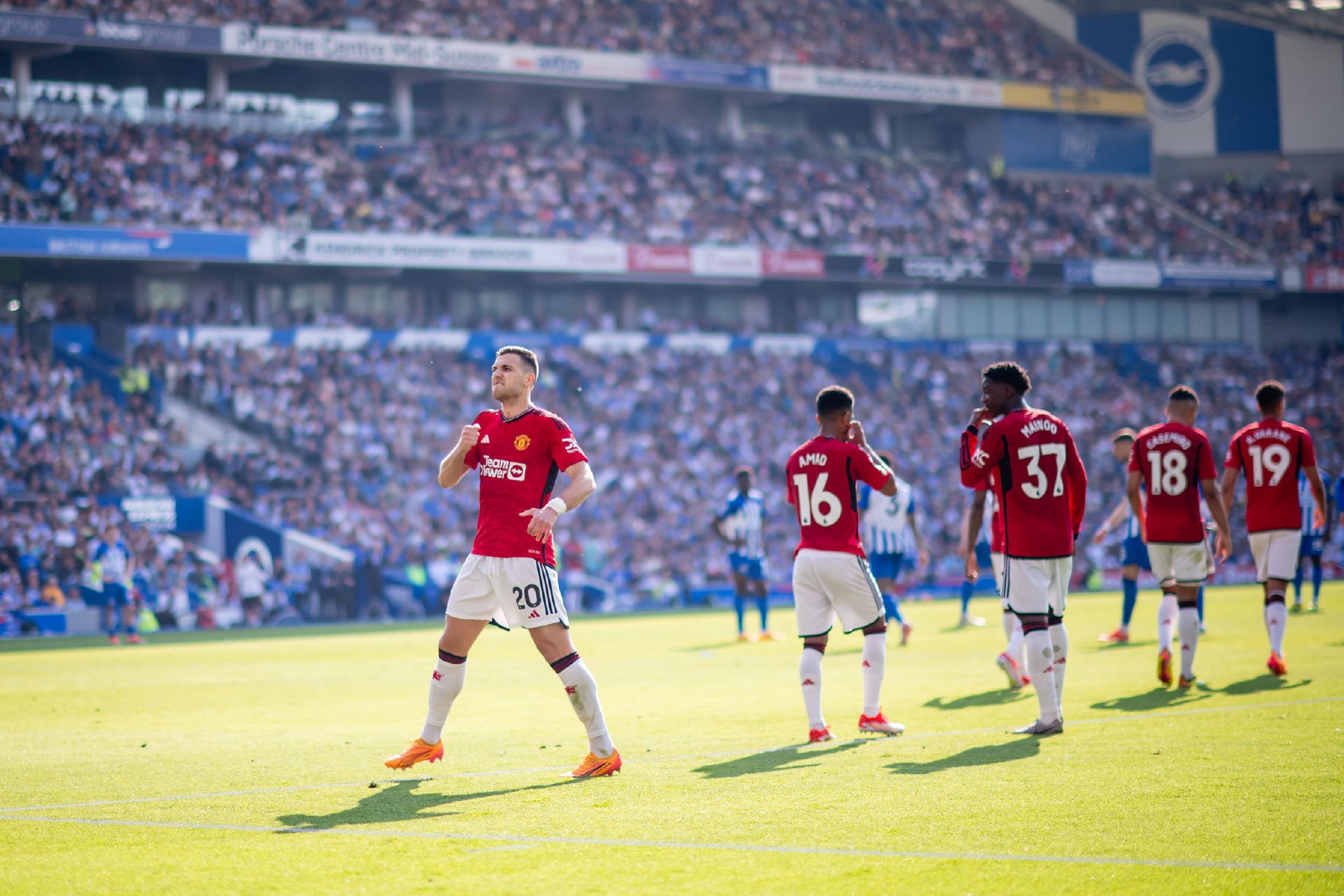 [冰雪]2026年冬奥会雪车雪橇项目将在科尔蒂纳丹佩佐举行.